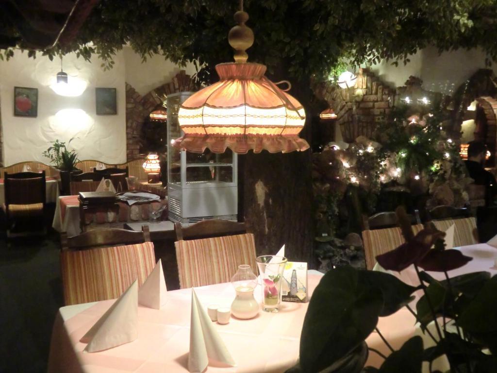 Hotel Restaurant Adria Kroatien Бад-Эмс Экстерьер фото
